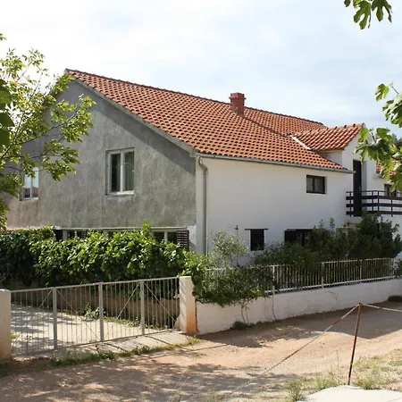 With Parking Space - 927 Apartmán