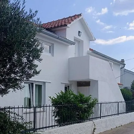 With Parking Space - 927 Vodice