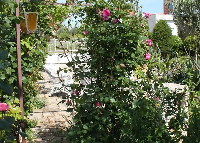 With Parking Space - 927 דירה *